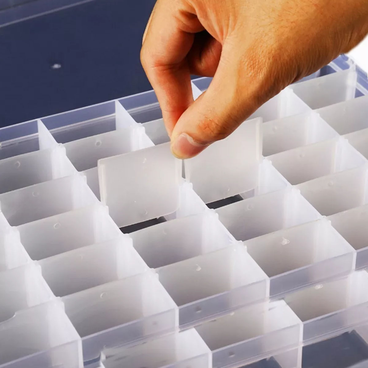 Caja De Almacenamiento Extraíble Con 36 Compartimentos. Medidas 27X17X4 cms